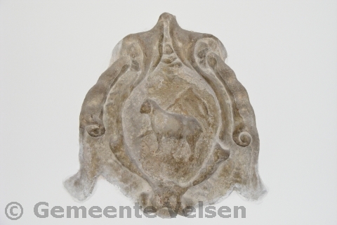 Foto van GS 13: Gevelsteen wapen van Velsen