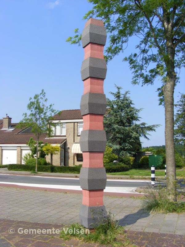 Foto van Seven Columns