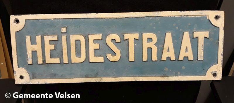 Foto van Sn 6: Straatnaambord Heidestraat