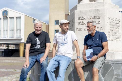 Eerste afbeelding op de Bundel 