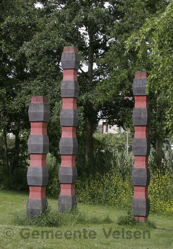 Foto van Seven Columns