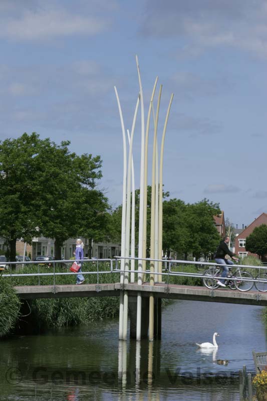 Foto van Kunstbrug (Vlietbrug) - IJsschotsen en riet